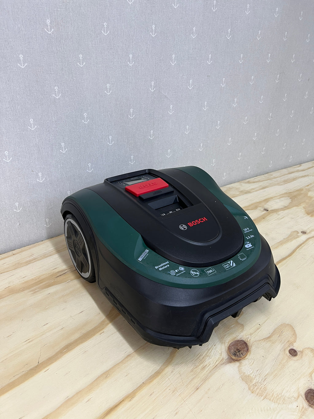 Bosch Indego M 700 – Komplett med laddstation
