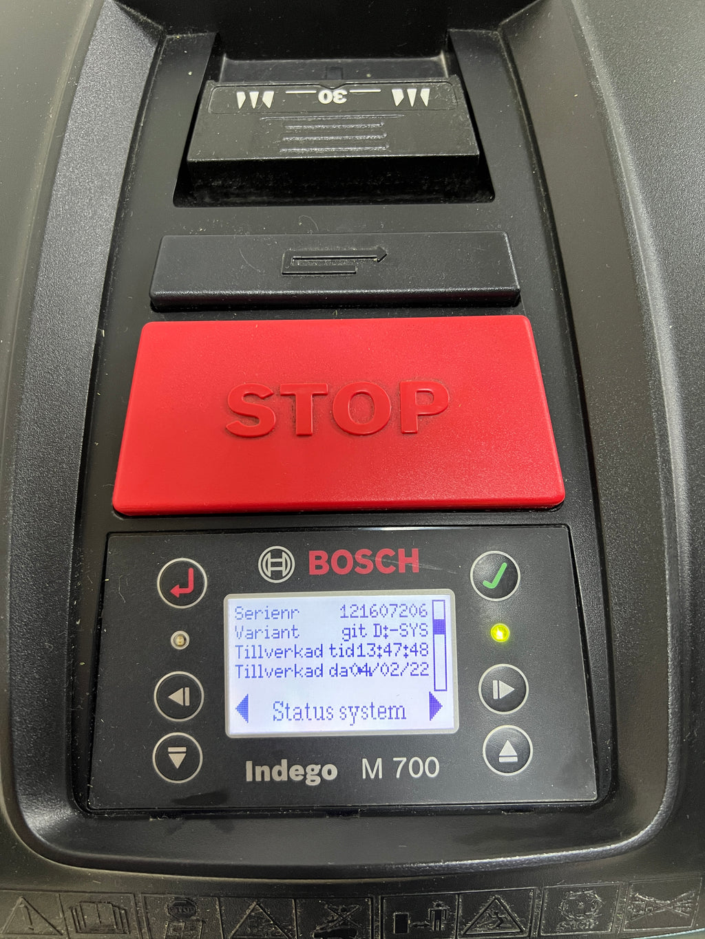 Bosch Indego M 700 – Komplett med laddstation