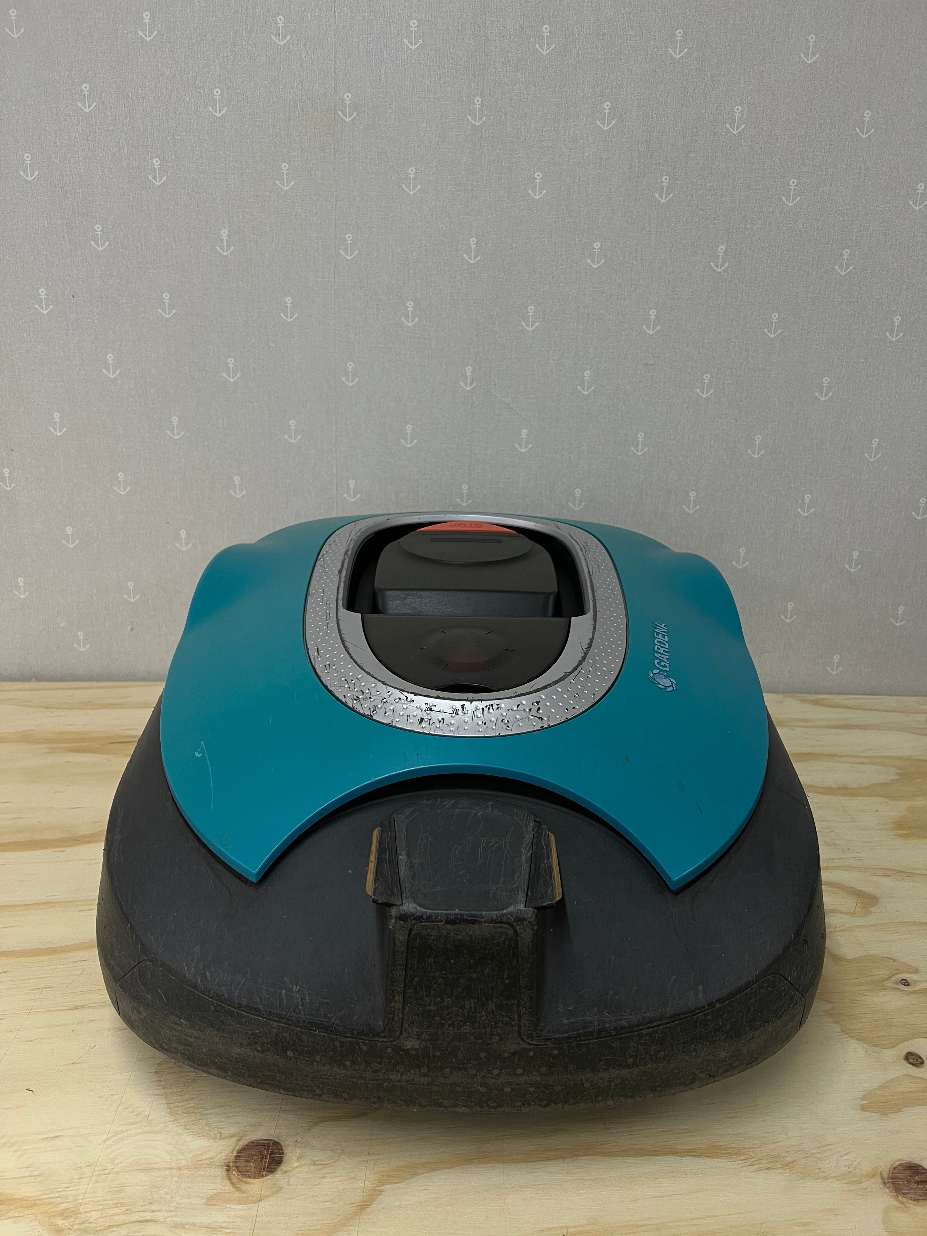 Gardena R100Li – Komplett med laddstation