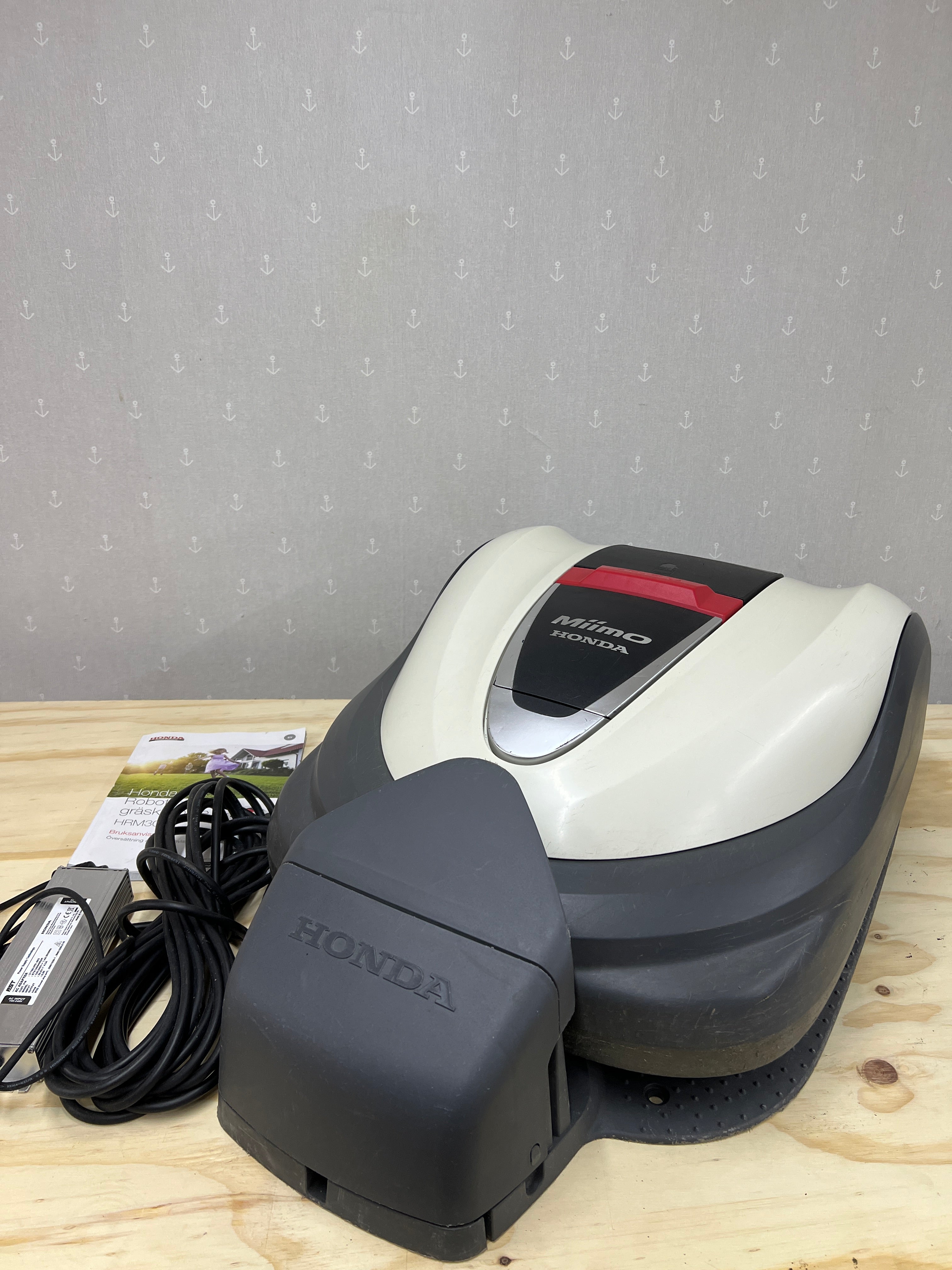 Honda Miimo HRM3000 – Komplett med laddstation