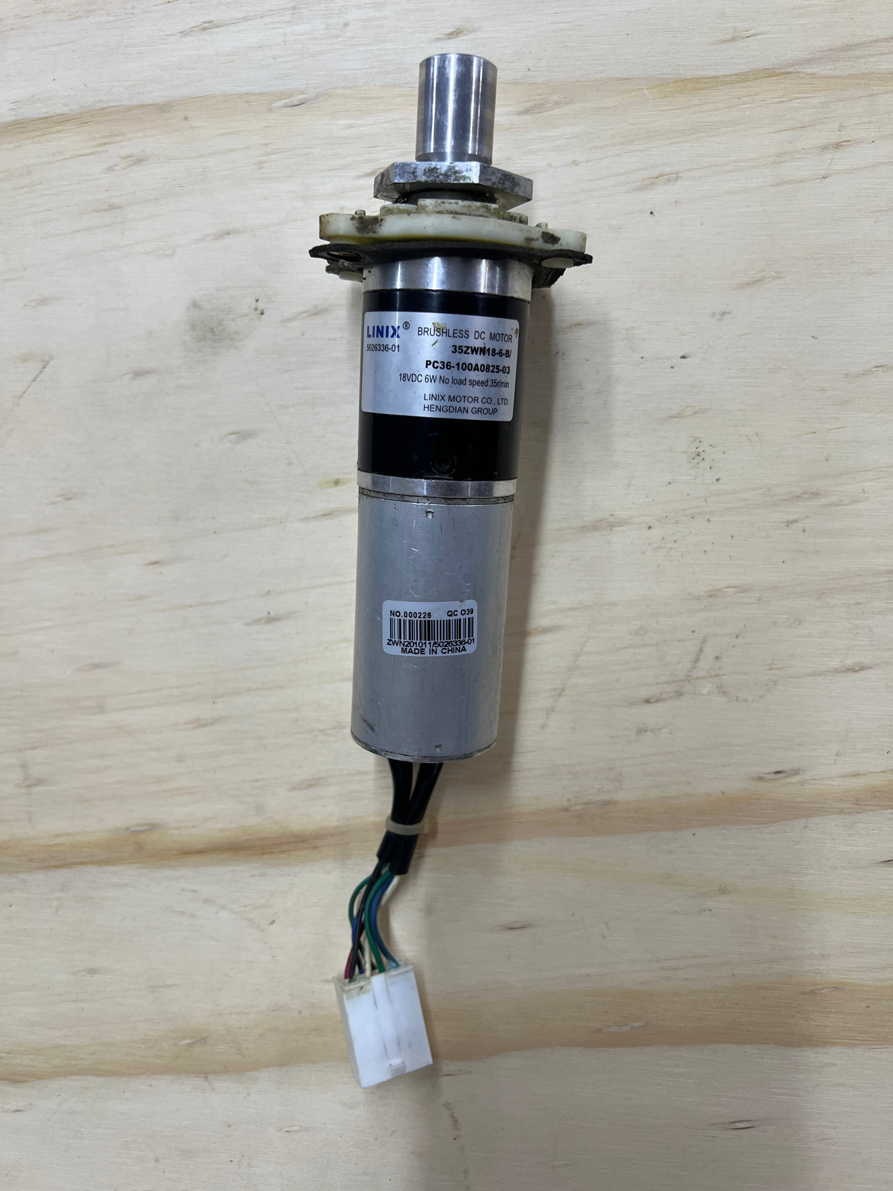 Robotgräsklippare Hjulmotor 18V DC Husqvarna Automower 220AC